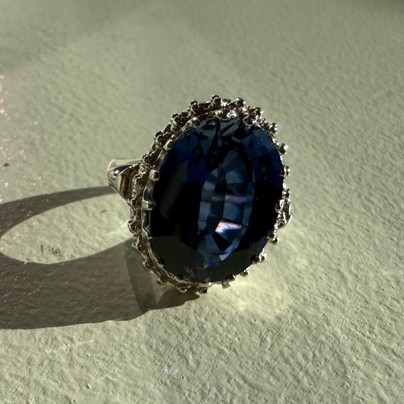 3/$100 Vivid Blue Sapphire Ring size 6.25 - Picture 6 of 6